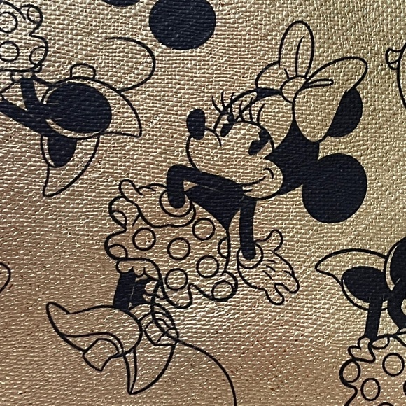 DISNEY Minnie Mouse Gold Wristlet frolicking flirty fun Minnie’s dancing whimsy - Picture 10 of 14